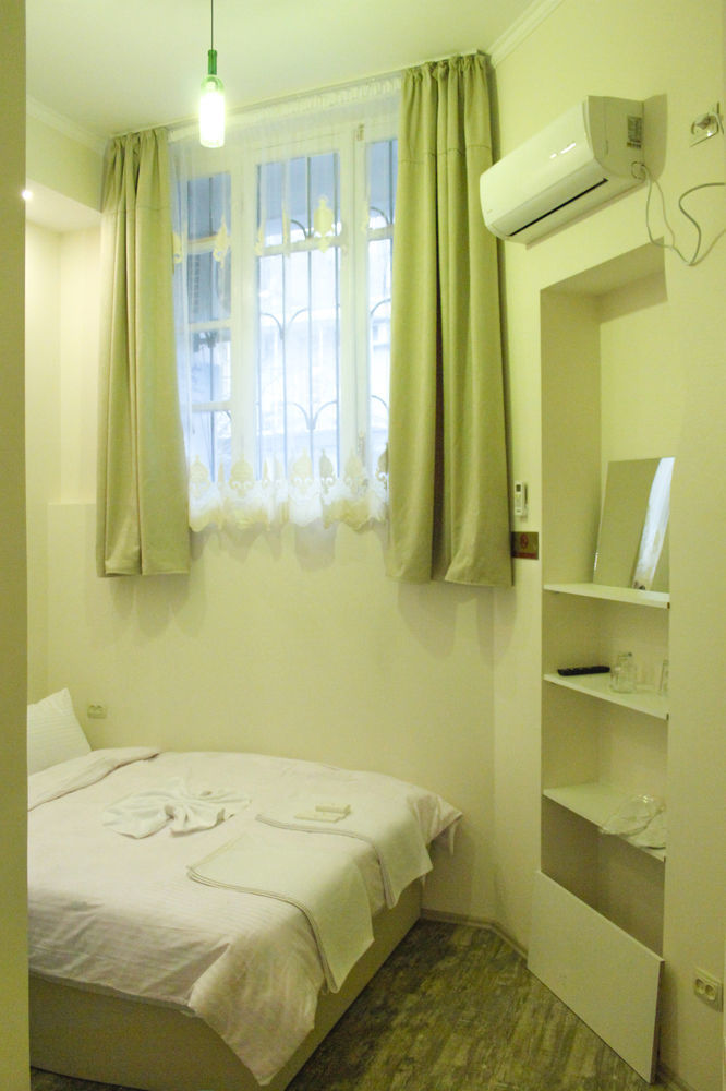 Apartment On Rustaveli Avenue تبليسي المظهر الخارجي الصورة
