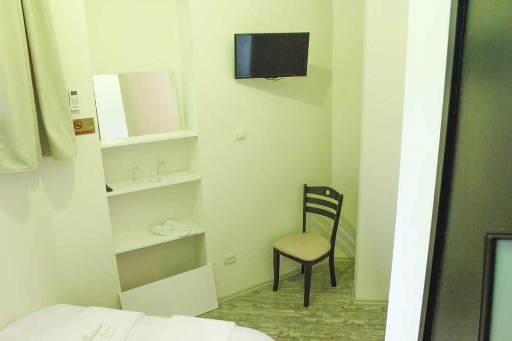 Apartment On Rustaveli Avenue تبليسي المظهر الخارجي الصورة