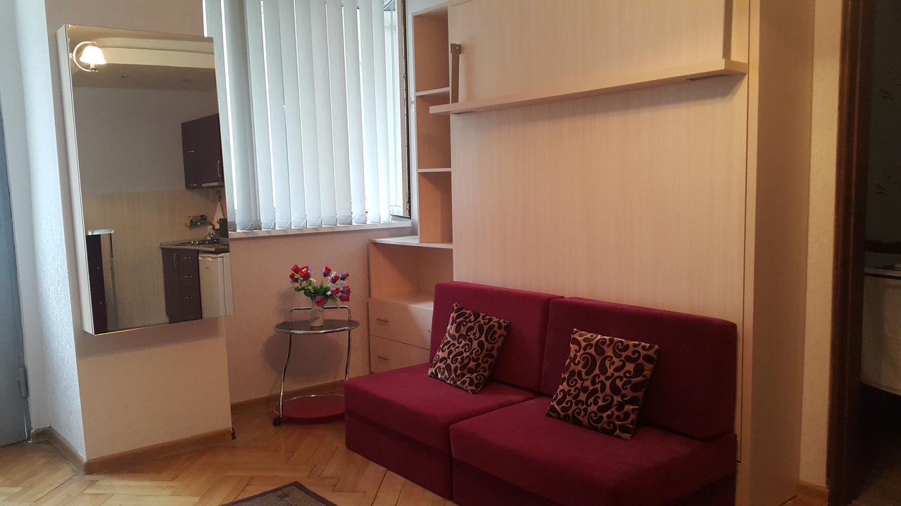 Apartment On Rustaveli Avenue تبليسي المظهر الخارجي الصورة